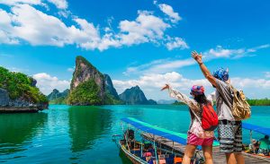 Ngày càng nhiều bạn trẻ chọn du lịch tự túc thay vì đi tour.